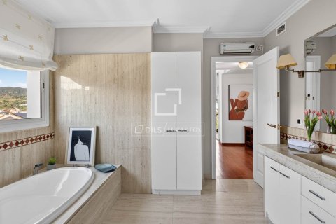 Villa de 5 dormitorios en venta en Alella, Barcelona, Cataluña, Spain № 7045 - foto 10