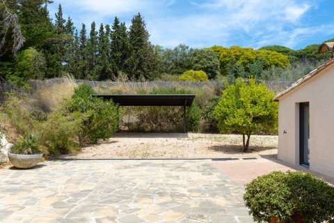 Сasa de 4 dormitorios en venta en Sant Andreu de Llavaneres, Barcelona, Cataluña, Spain № 7042 - foto 17