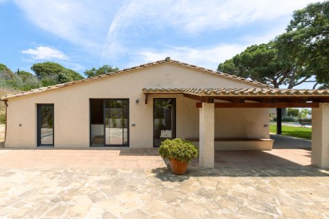 Сasa de 4 dormitorios en venta en Sant Andreu de Llavaneres, Barcelona, Cataluña, Spain № 7042 - foto 20