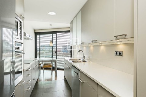 Apartamento de 2 dormitorios en venta en Barcelona, Cataluña, Spain № 7047 - foto 23