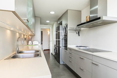 Apartamento de 2 dormitorios en venta en Barcelona, Cataluña, Spain № 7047 - foto 19