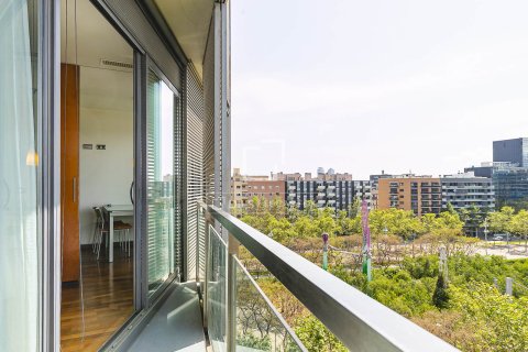 Apartamento de 2 dormitorios en venta en Barcelona, Cataluña, Spain № 7047 - foto 13