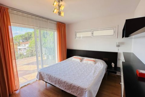 Villa de 7 dormitorios en venta en Lloret de Mar, Gerona, Cataluña, Spain № 1794 - foto 18