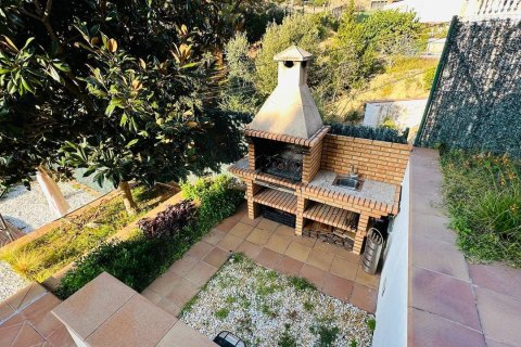 Villa de 7 dormitorios en venta en Lloret de Mar, Gerona, Cataluña, Spain № 1794 - foto 16
