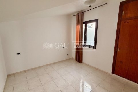 2 bedrooms apartment for rent in Principado De Andorra (Ninguna Poblacion Tiene C.P.), Lleida, Catalonia, Spain № 7686 - photo 9