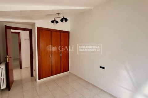 2 bedrooms apartment for rent in Principado De Andorra (Ninguna Poblacion Tiene C.P.), Lleida, Catalonia, Spain № 7686 - photo 7
