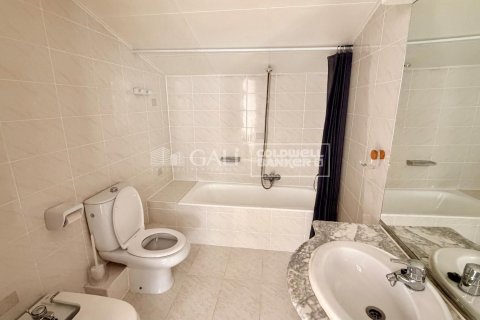 2 bedrooms apartment for rent in Principado De Andorra (Ninguna Poblacion Tiene C.P.), Lleida, Catalonia, Spain № 7686 - photo 3