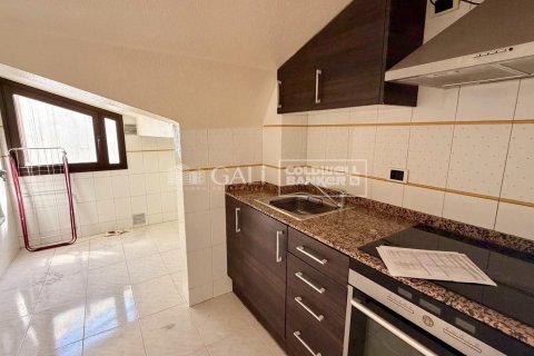 2 bedrooms apartment for rent in Principado De Andorra (Ninguna Poblacion Tiene C.P.), Lleida, Catalonia, Spain № 7686 - photo 11