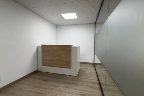 Снять в аренду офис в Андорра, Испания 168м², № 7689 - фото 4
