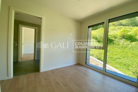 3 bedrooms apartment for rent in Principado De Andorra (Ninguna Poblacion Tiene C.P.), Lleida, Catalonia, Spain № 7685 - photo 17
