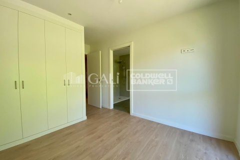 3 bedrooms apartment for rent in Principado De Andorra (Ninguna Poblacion Tiene C.P.), Lleida, Catalonia, Spain № 7685 - photo 16
