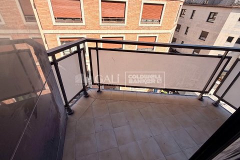 3 bedrooms apartment for rent in Principado De Andorra (Ninguna Poblacion Tiene C.P.), Lleida, Catalonia, Spain № 7684 - photo 2