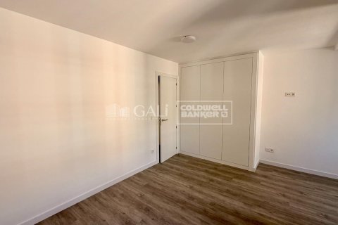 3 bedrooms apartment for rent in Principado De Andorra (Ninguna Poblacion Tiene C.P.), Lleida, Catalonia, Spain № 7684 - photo 10