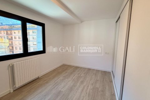 3 bedrooms apartment for rent in Principado De Andorra (Ninguna Poblacion Tiene C.P.), Lleida, Catalonia, Spain № 7684 - photo 17