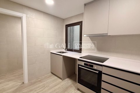 3 bedrooms apartment for rent in Principado De Andorra (Ninguna Poblacion Tiene C.P.), Lleida, Catalonia, Spain № 7684 - photo 20