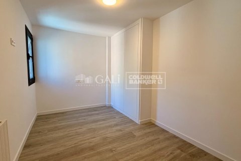 3 bedrooms apartment for rent in Principado De Andorra (Ninguna Poblacion Tiene C.P.), Lleida, Catalonia, Spain № 7684 - photo 13
