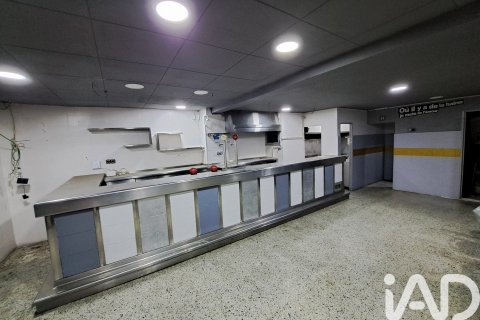 67 sq.m. bar for rent in Santa Coloma de Gramenet, Barcelona, Catalonia, Spain № 5116 - photo 2