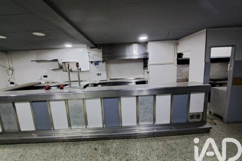 67 sq.m. bar for rent in Santa Coloma de Gramenet, Barcelona, Catalonia, Spain № 5116 - photo 12