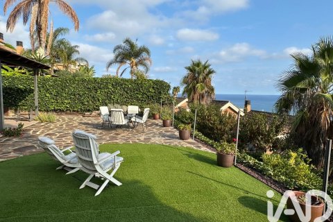 3 bedrooms house for rent in Arenys de Mar, Barcelona, Catalonia, Spain № 5117 - photo 5