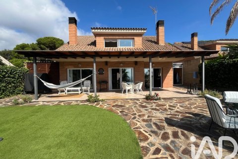 3 bedrooms house for rent in Arenys de Mar, Barcelona, Catalonia, Spain № 5117 - photo 28