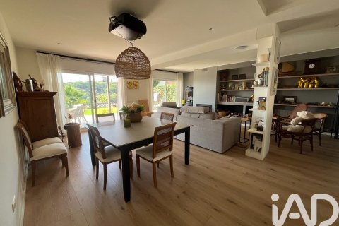 3 bedrooms house for rent in Arenys de Mar, Barcelona, Catalonia, Spain № 5117 - photo 10