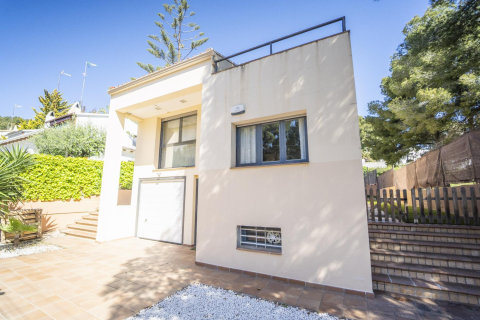 Сasa de 4 dormitorios en venta en Coma-Ruga, Tarragona, Cataluña, Spain № 1593 - foto 22