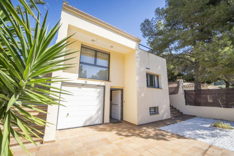 Сasa de 4 dormitorios en venta en Coma-Ruga, Tarragona, Cataluña, Spain № 1593 - foto 2