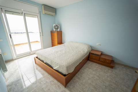 Сasa de 5 dormitorios en venta en Coma-Ruga, Tarragona, Cataluña, Spain № 1592 - foto 9