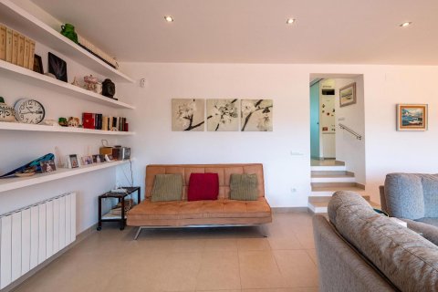 Сasa de 4 dormitorios en venta en Llafranc, Gerona, Cataluña, Spain № 1597 - foto 12