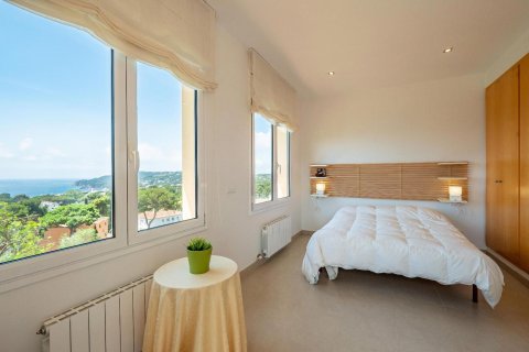Сasa de 4 dormitorios en venta en Llafranc, Gerona, Cataluña, Spain № 1597 - foto 20