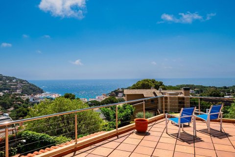 Сasa de 4 dormitorios en venta en Llafranc, Gerona, Cataluña, Spain № 1597