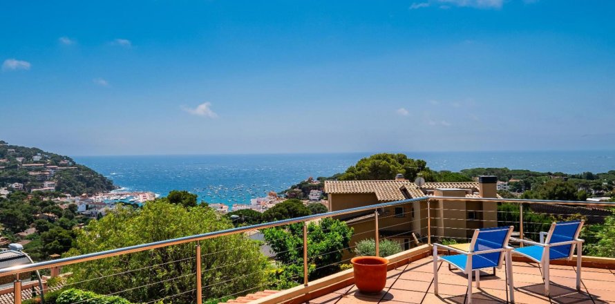 Сasa de 4 dormitorios en venta en Llafranc, Gerona, Cataluña, Spain № 1597