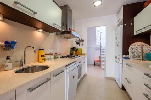 Сasa de 4 dormitorios en venta en Llafranc, Gerona, Cataluña, Spain № 1597 - foto 8