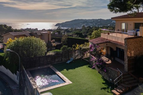 Сasa de 4 dormitorios en venta en Llafranc, Gerona, Cataluña, Spain № 1597 - foto 4