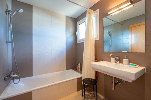 Сasa de 4 dormitorios en venta en Llafranc, Gerona, Cataluña, Spain № 1597 - foto 22
