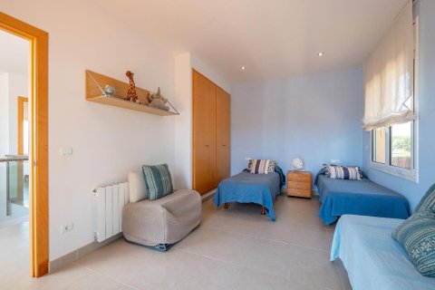 Сasa de 4 dormitorios en venta en Llafranc, Gerona, Cataluña, Spain № 1597 - foto 24