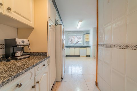 Сasa de 4 dormitorios en venta en Vilassar de Mar, Barcelona, Cataluña, Spain № 1596 - foto 5
