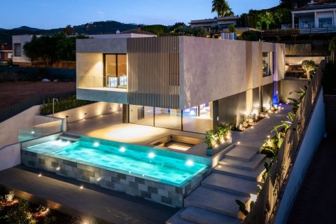 Сasa de 5 dormitorios en venta en Teia, Barcelona, Cataluña, Spain № 1598