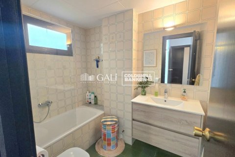4 bedrooms penthouse for rent in Principado De Andorra (Ninguna Poblacion Tiene C.P.), Lleida, Catalonia, Spain № 7998 - photo 12
