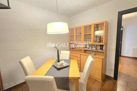 4 bedrooms penthouse for rent in Principado De Andorra (Ninguna Poblacion Tiene C.P.), Lleida, Catalonia, Spain № 7998 - photo 3