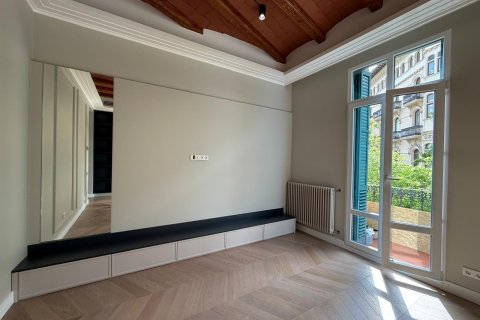 Купить квартиру в Эшампле, Испания с 3 спальни, 124м², № 1157 - фото 8