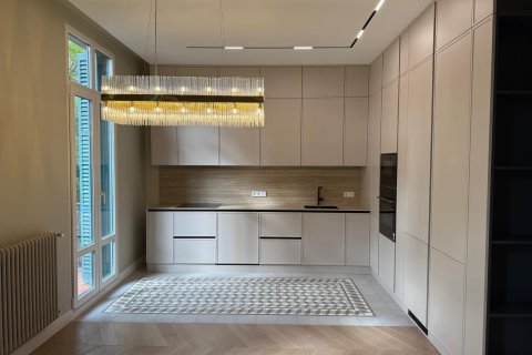 Купить квартиру в Эшампле, Испания с 3 спальни, 124м², № 1157 - фото 2
