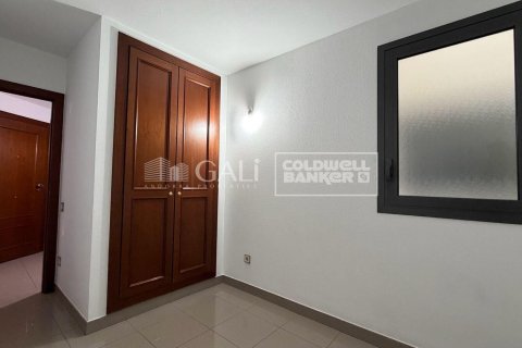 3 bedrooms apartment for rent in Principado De Andorra (Ninguna Poblacion Tiene C.P.), Lleida, Catalonia, Spain № 5270 - photo 8