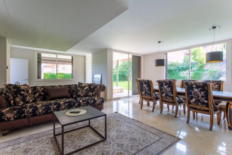 5 bedrooms house for sale in Sant Andreu de Llavaneres, Barcelona, Catalonia, Spain № 3631 - photo 8