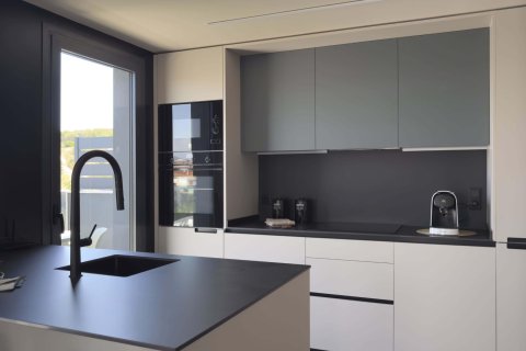 Apartamento de 2 dormitorios en venta en Sant Boi de Llobregat, Barcelona, Cataluña, Spain № 3625 - foto 11