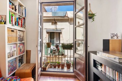 2 bedrooms apartment for sale in Barcelona, Catalonia, Spain № 3627 - photo 6