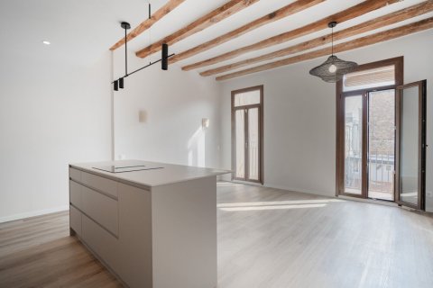 Apartamento de 3 dormitorios en venta en Barcelona, Cataluña, Spain № 3626