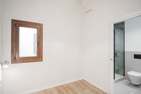 Apartamento de 3 dormitorios en venta en Barcelona, Cataluña, Spain № 3626 - foto 10