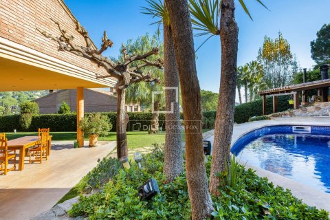 Villa de 5 dormitorios en venta en Premia De Dalt, Barcelona, Cataluña, Spain № 8505 - foto 26