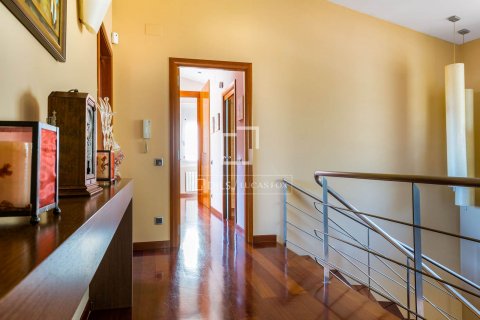 Villa de 5 dormitorios en venta en Premia De Dalt, Barcelona, Cataluña, Spain № 8505 - foto 11